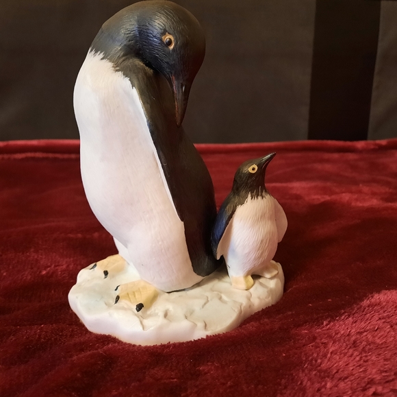 Whee by of Emblem,  3 porcelain sculptures penguins, $60 - Picture 2 of 5